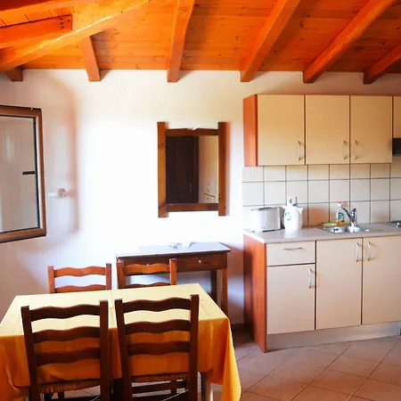 公寓式酒店 马拉奇别墅公寓式酒店 Platanias (Skiathos)