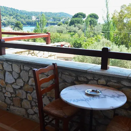 马拉奇别墅公寓式酒店 Platanias (Skiathos)