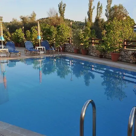 马拉奇别墅公寓式酒店 Platanias (Skiathos)