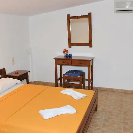 马拉奇别墅公寓式酒店 公寓式酒店 Platanias (Skiathos)