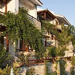 Maraki Hotel de apartamente Platanias (Skiathos)