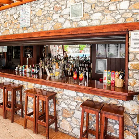 Maraki 4* Platanias (Skiathos)