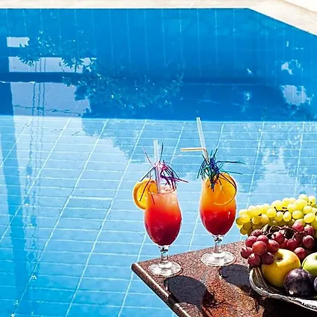 Aparthotel Maraki Platanias (Skiathos)