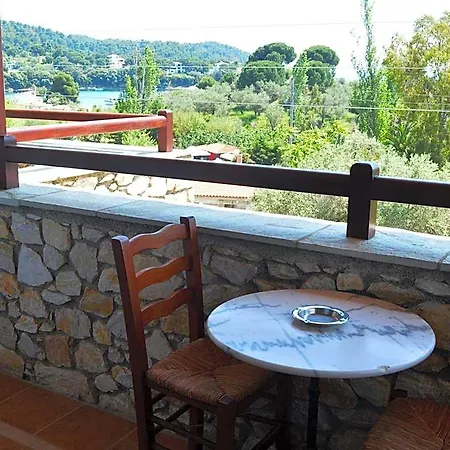 Maraki Aparthotel