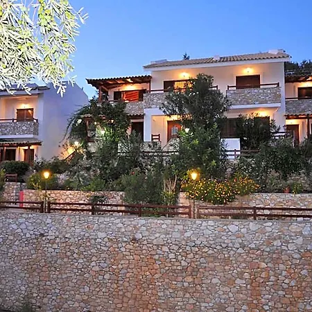 Maraki Aparthotel