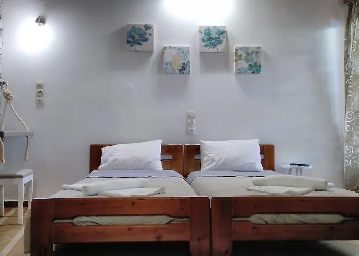 Maraki Aparthotel 3*