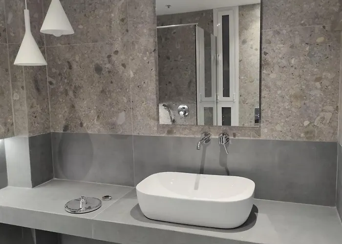 Maraki Aparthotel 3*