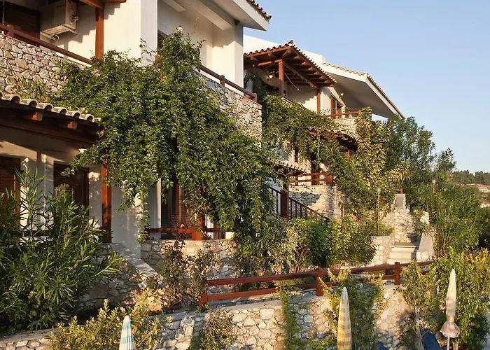 Maraki Aparthotel Platanias (Skiathos)