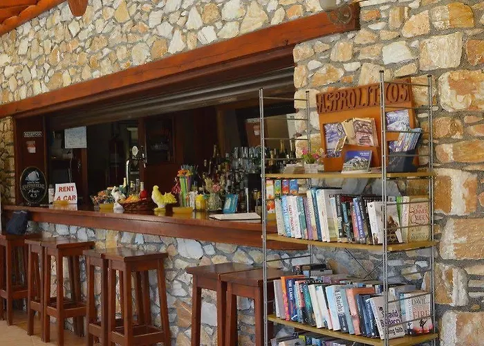 Aparthotel Maraki 3*