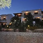 Maraki 4*