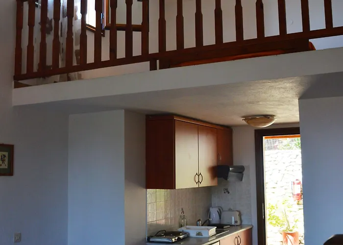 Maraki מלון דירות 3*