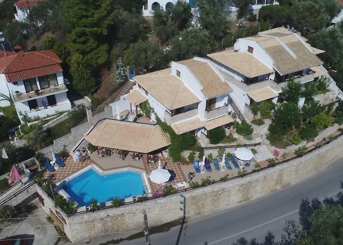 Maraki 3* Platanias (Skiathos)